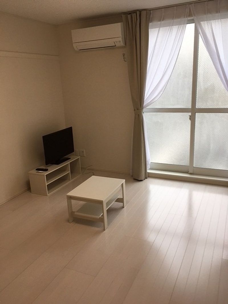 レオパレスＳＰＡ 居間