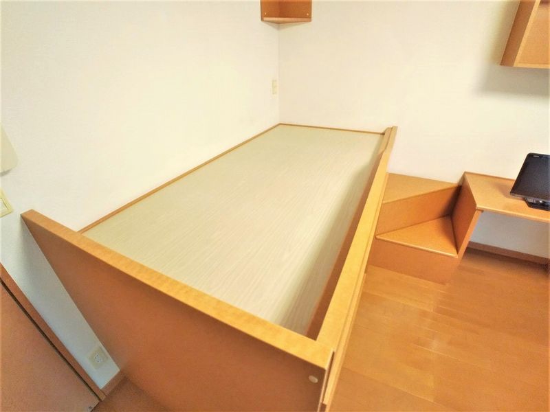 レオパレスシャルム 寝室