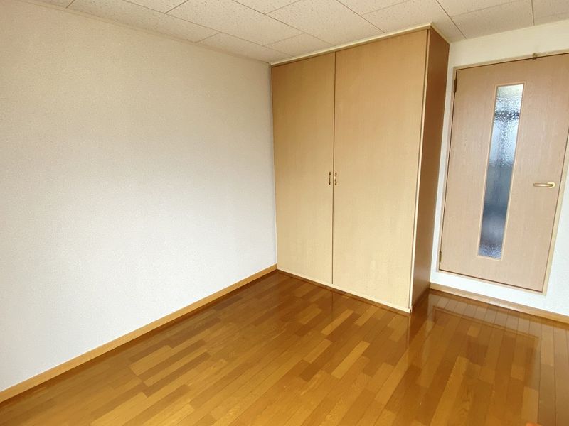 レオパレスバロン 居間
