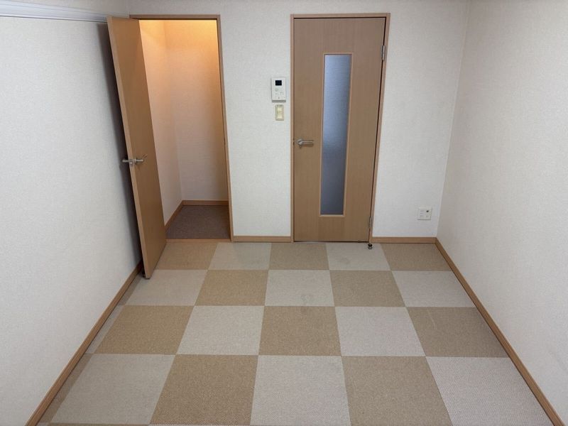 レオパレスエスポワール新宿町 居間