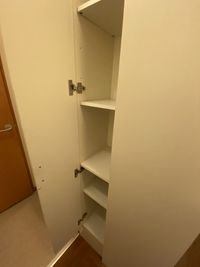 レオパレスルミエール明神 収納
