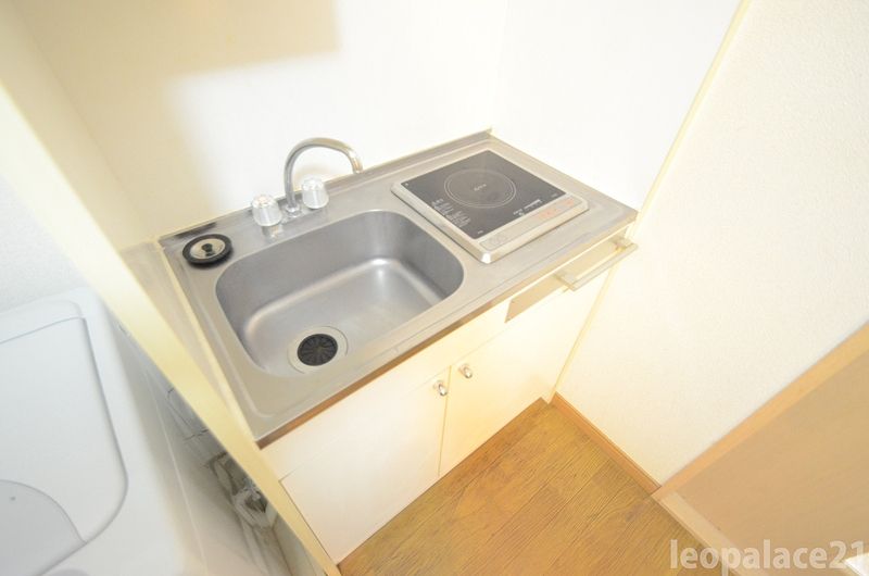 レオパレスビクトル キッチン