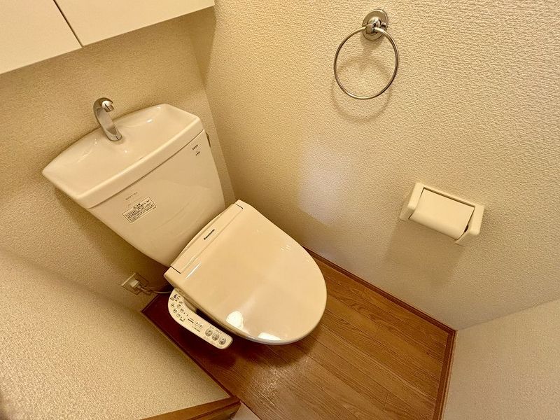 レオパレスサニーたか トイレ