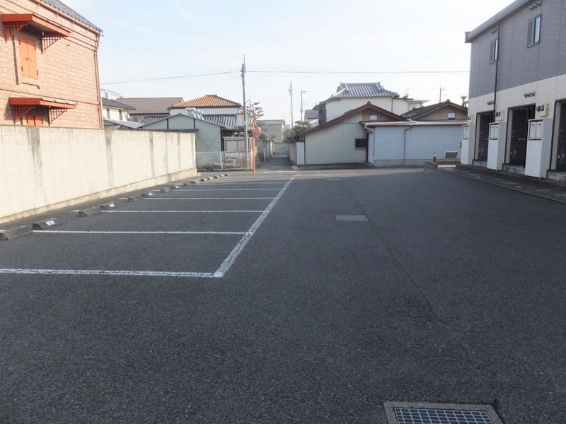 レオパレスエバ３６Ｃ 駐車場