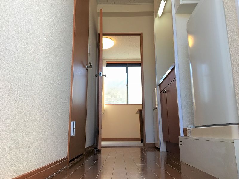 レオパレスシティパル 玄関