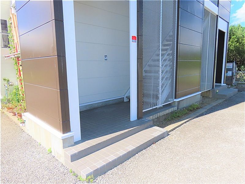 レオパレスソレイユ エントランス