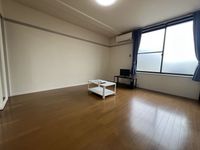 レオパレス掛川 居間