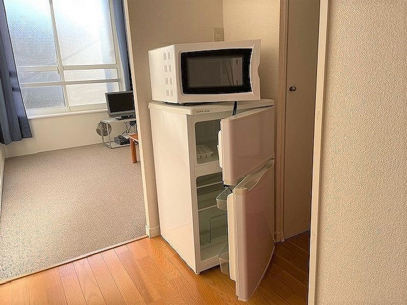 レオパレスカモミール その他