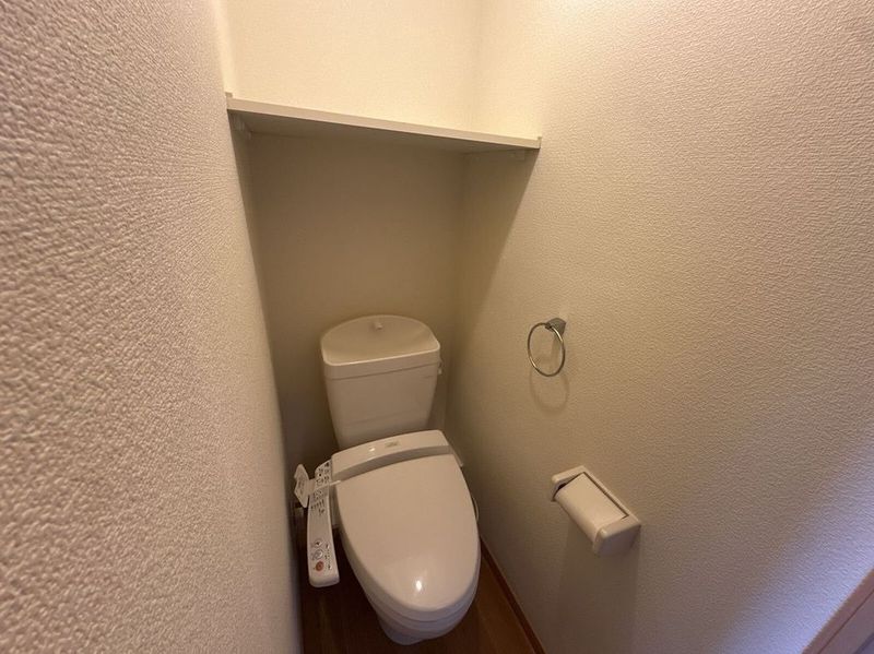 leopalace Behind Tronchino 화장실