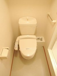 レオパレスサンピュア丸山 トイレ