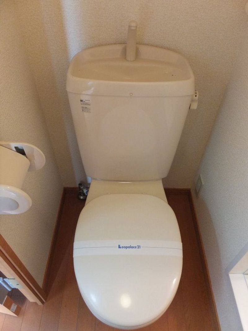 レオパレスクレール トイレ