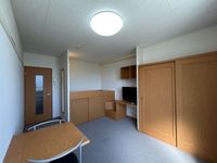 レオパレス海誠 居間