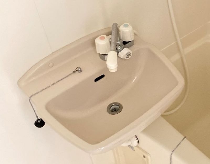 レオパレスグランプラス 洗面所