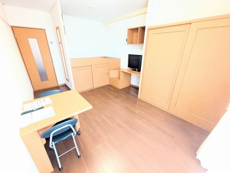 レオパレス木花 居間