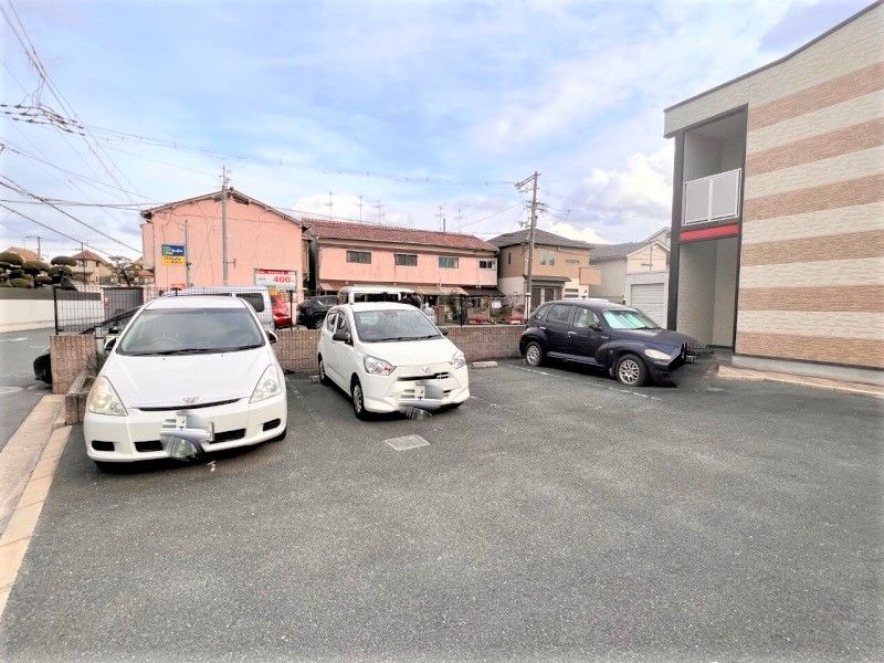レオパレスＡＮＮＥＸ　ＥＳＴ 駐車場
