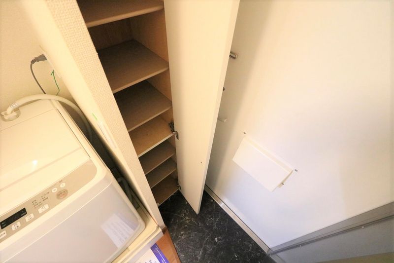 レオパレスコモンフィンチ 玄関