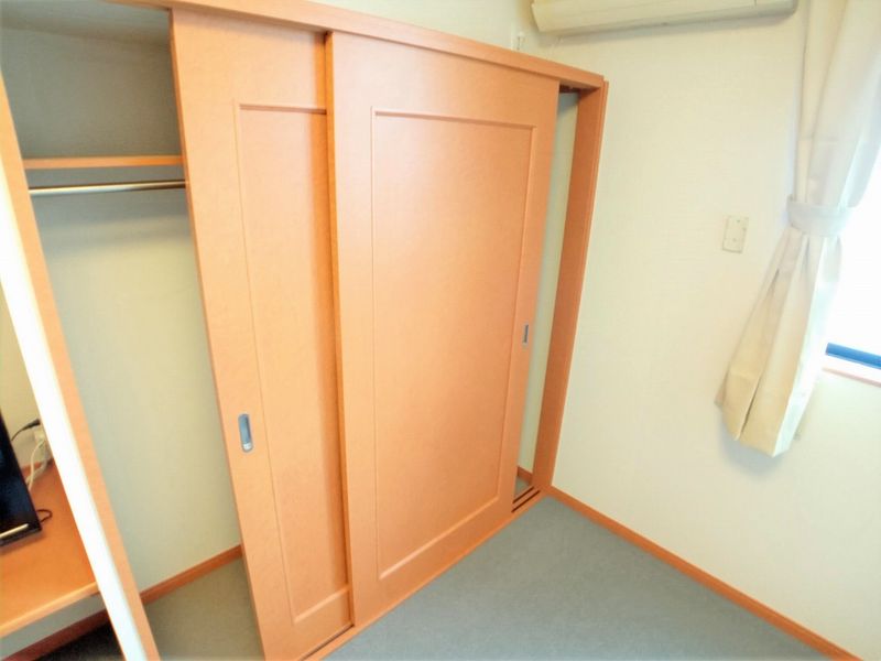 レオパレススクエア 収納