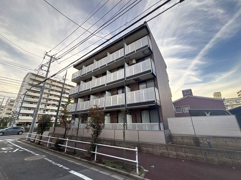 レオパレス和 外観