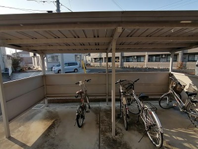 レオパレス美田園東 共用部分