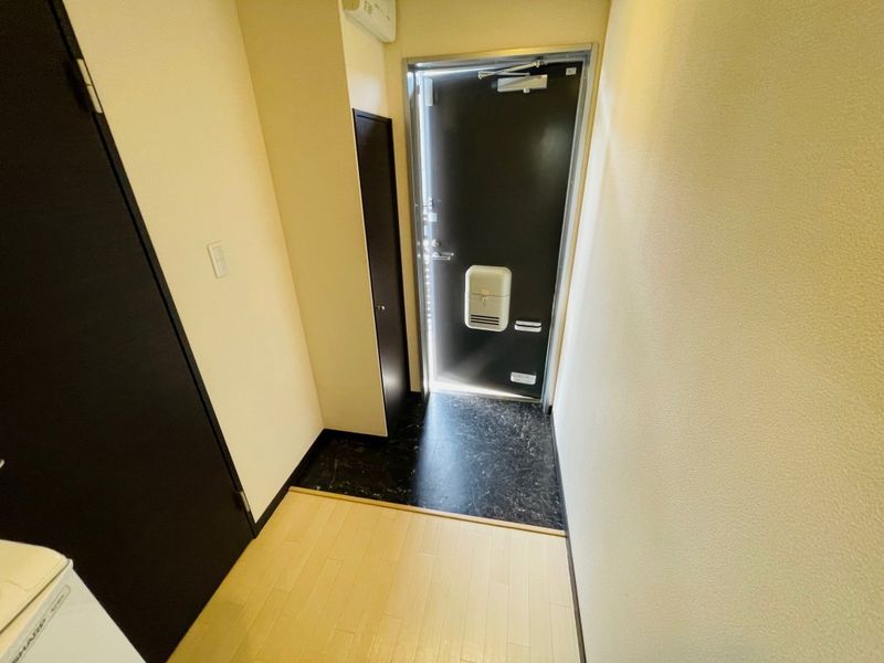 レオネクストラヴィエベル 玄関