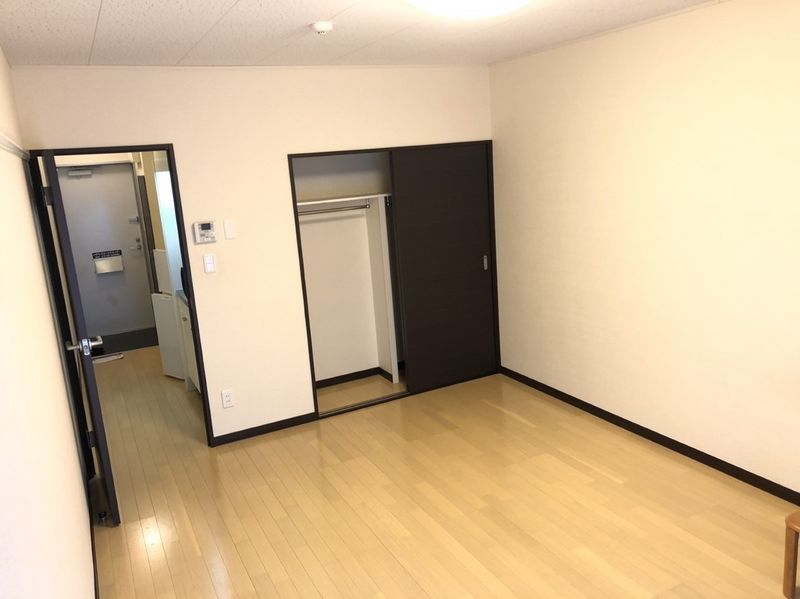 レオネクスト曙 居間