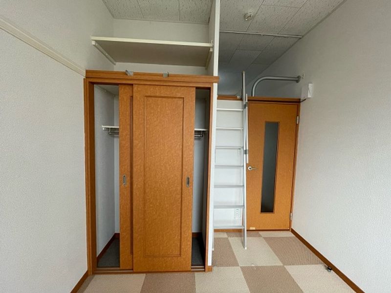 レオパレスコンプリメンティ 収納