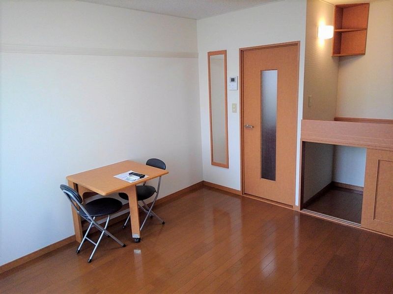 レオパレスＣｏｚｙ　ｃｏｕｒｔ 寝室