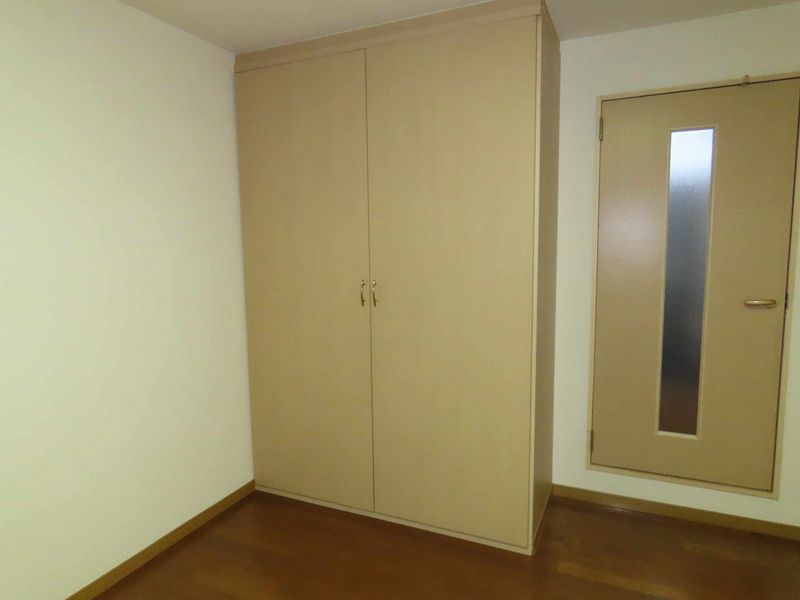 レオパレススミサカ 収納