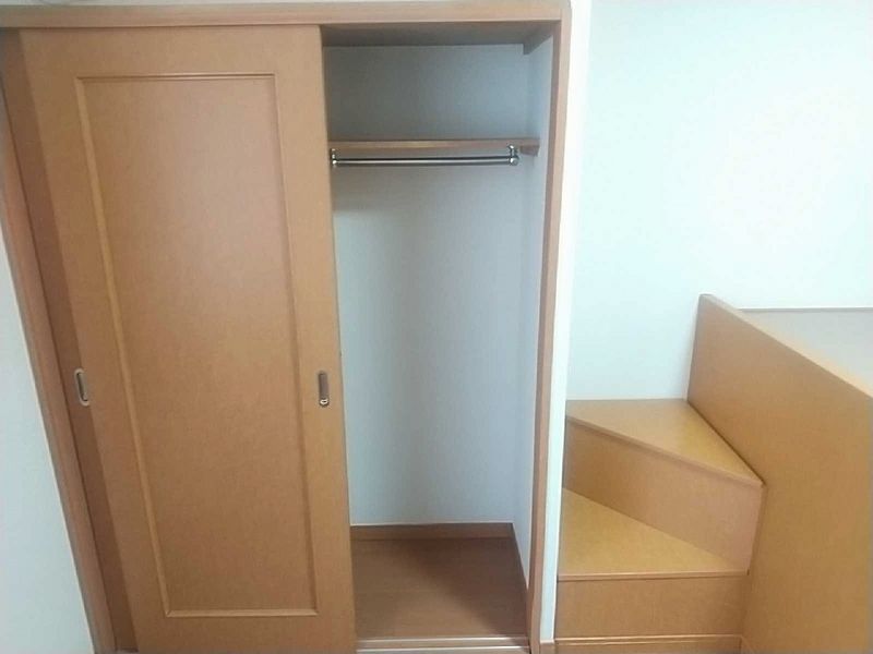 レオパレスウェアハウス 収納