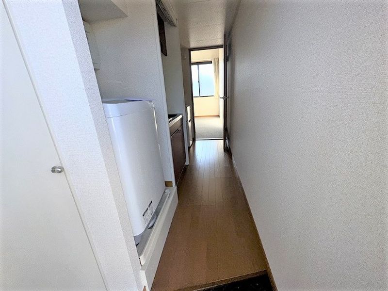 レオパレスペンディオ 玄関