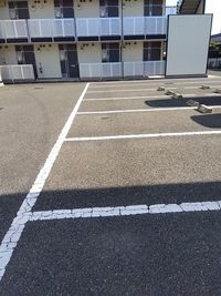 レオパレスアマデウス 駐車場