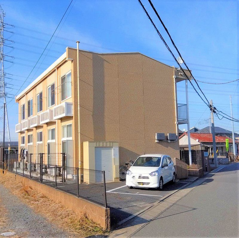 レオパレスモモナ 外観