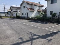 レオパレス野の花 駐車場