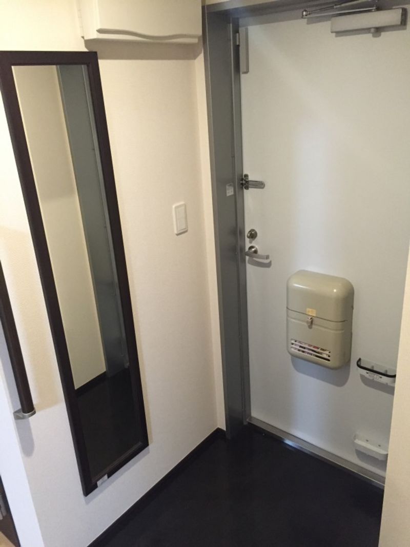 LEONEXT Ti Emu 현관