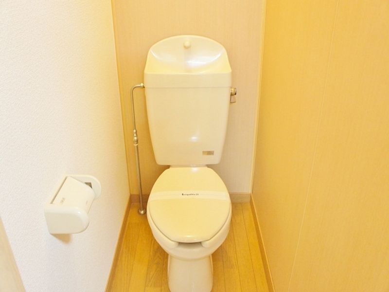 レオパレス如意申 トイレ