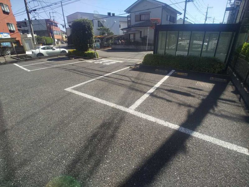 レオパレスプランタンⅡ 駐車場