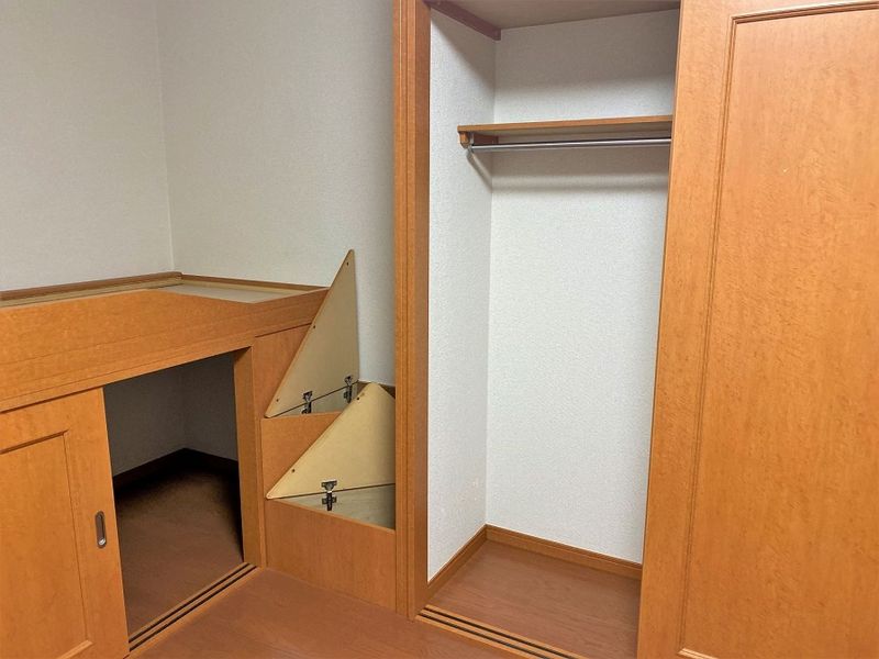 レオパレスフラワー 収納