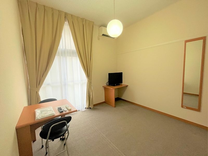 レオパレス佐賀５ 居間