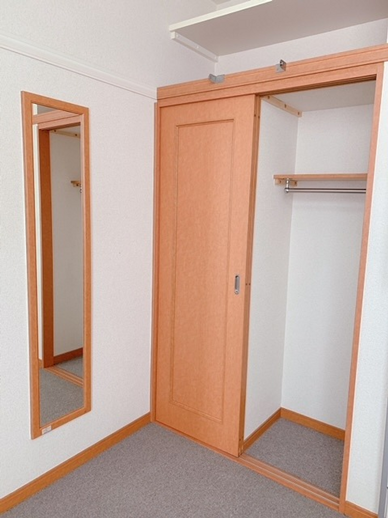 レオパレスリバー２８ 収納