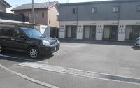 レオパレスサン　ヒル 駐車場