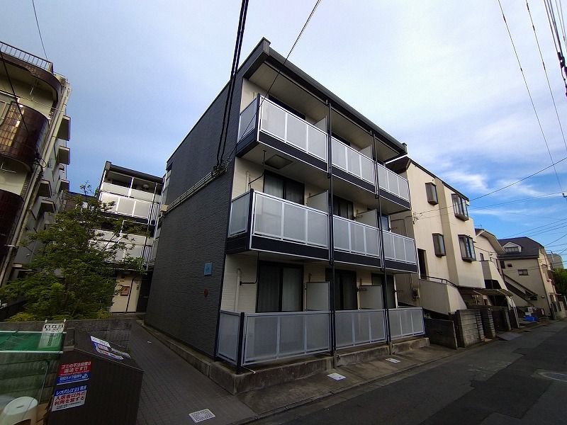 レオパレス英 外観
