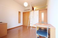 レオパレスアムール 居間