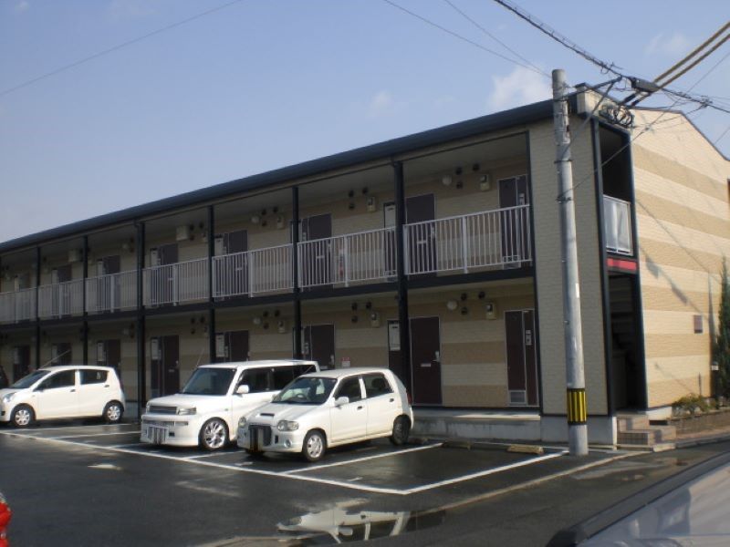 レオパレスさちはな 外観
