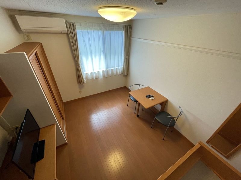 レオパレス柳原　Ⅱ 居間