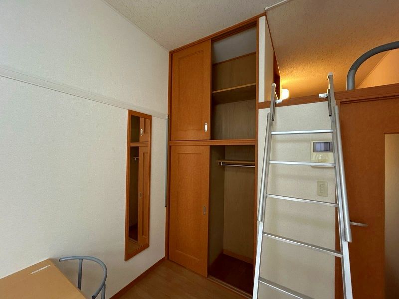 レオパレスサンライズ 収納