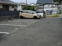 レオパレスソレイエ 駐車場