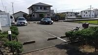 レオパレスラ・メール富士 駐車場