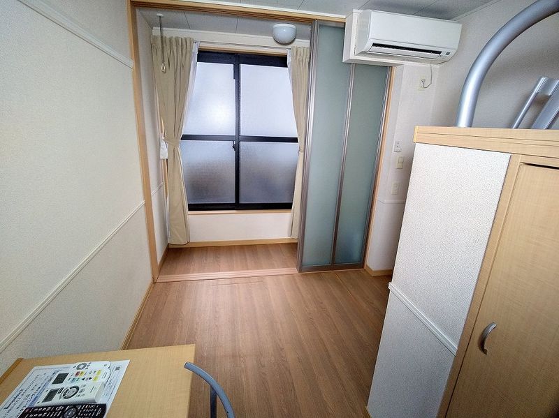 レオパレスヴェルレーヌ 居間