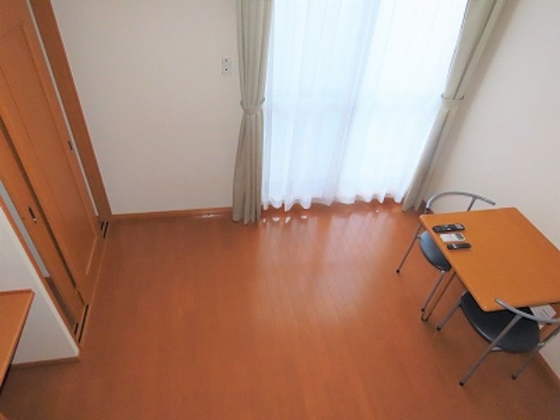 レオパレスグレイスパディ 居間