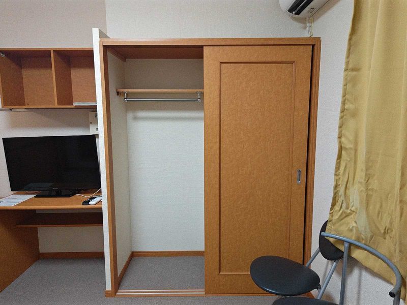 レオパレスグレーシー堀江 収納